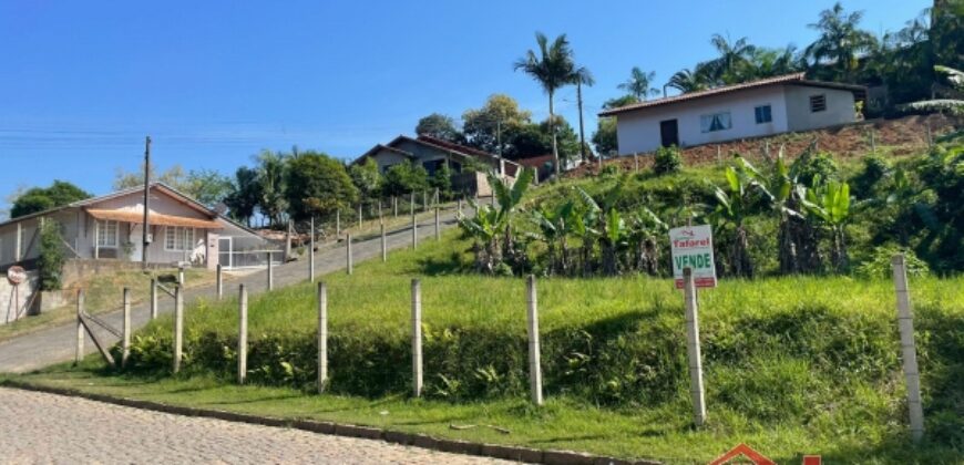 Terreno de esquina em excelente localização!