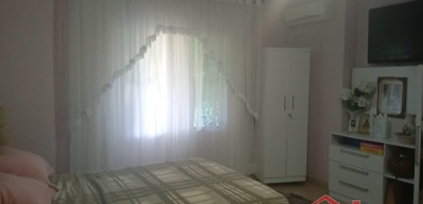 ✨ Encante-se com este imóvel completo em meio à natureza!