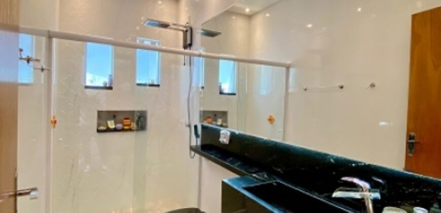 🏡 Casa de Excelente Padrão à Venda no Centro de Ibirama! 🌟