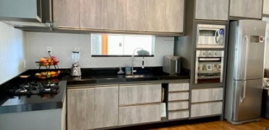 🏡 Casa de Excelente Padrão à Venda no Centro de Ibirama! 🌟