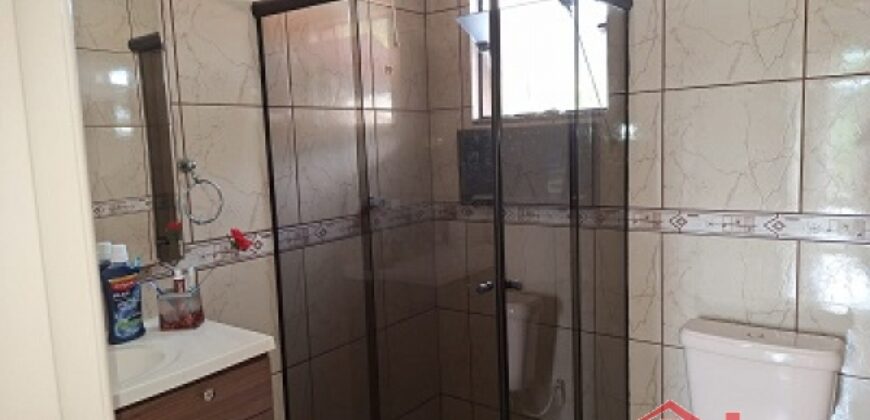 Casa com piscina no Ponto Chic