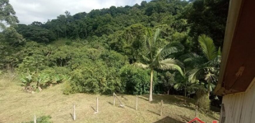 Seu refúgio no campo espera por você!