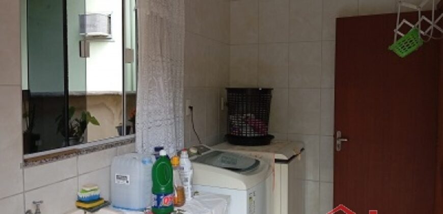 🏡✨ Casa de Alvenaria com Amplo Terreno – Excelente Oportunidade em Ibirama