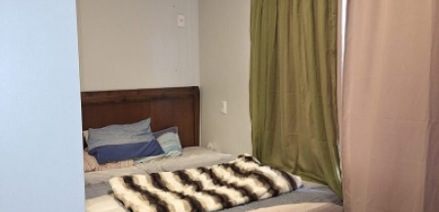 Casa com piscina no Ponto Chic