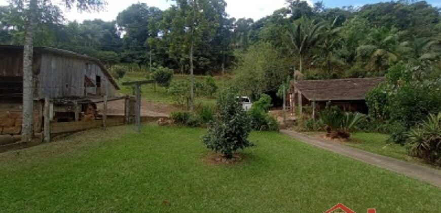 Seu refúgio no campo espera por você!