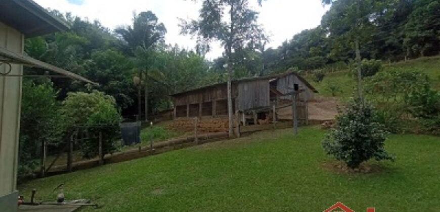 Seu refúgio no campo espera por você!