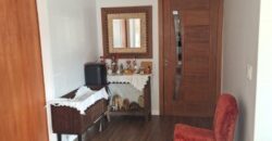 Casa com piscina no Ponto Chic