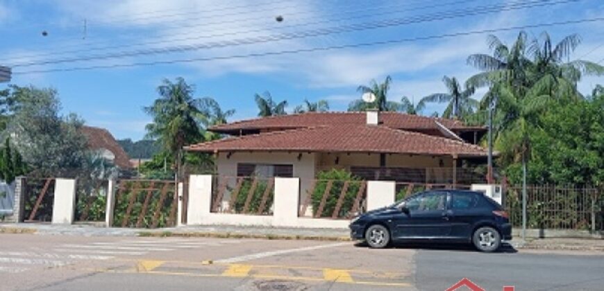 Oportunidade Imperdível – Casa Próxima à UDESC e IFC