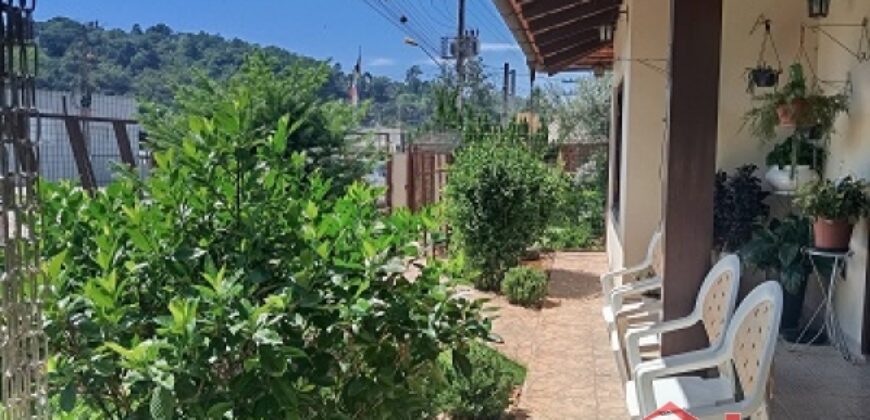 Oportunidade Imperdível – Casa Próxima à UDESC e IFC