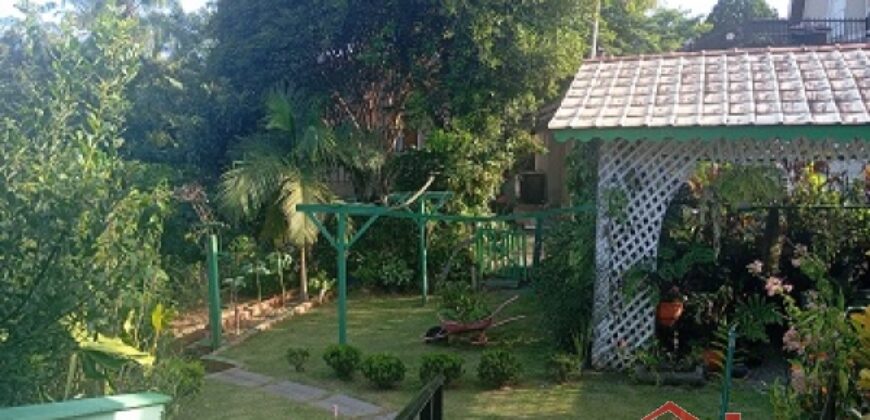 ✨ Encante-se com este imóvel completo em meio à natureza!