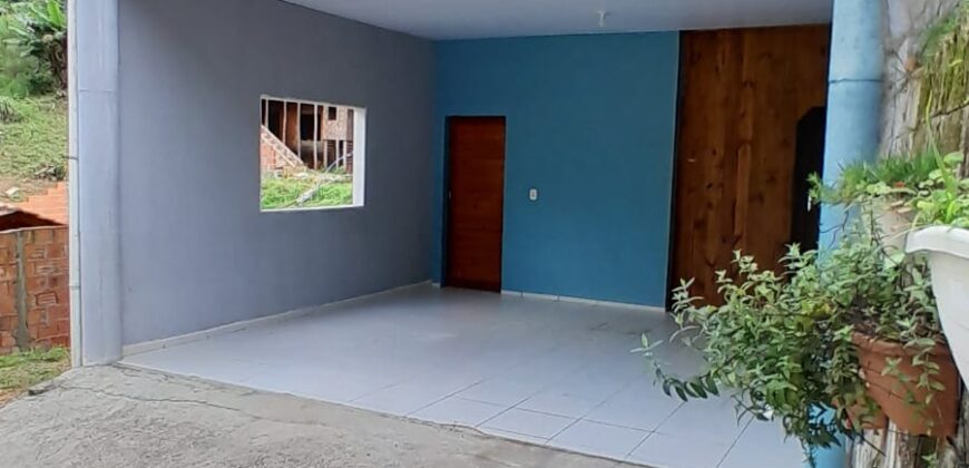 Casa de dois pavimentos na Rua João Aurich