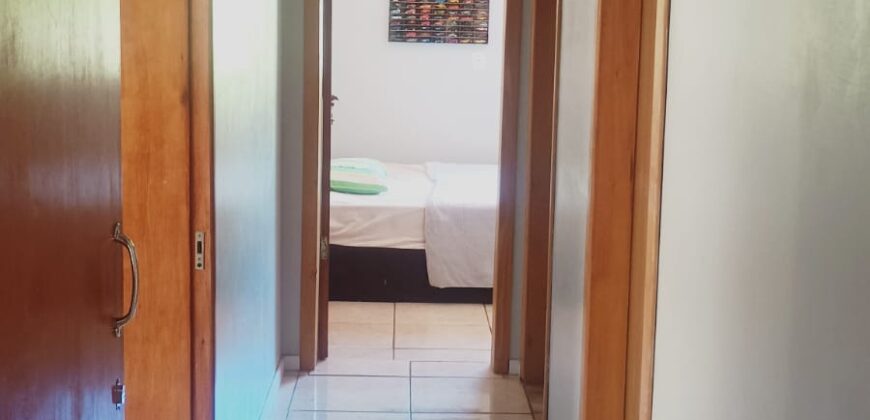 Casa de dois pavimentos na Rua João Aurich