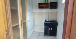 Casa de dois pavimentos na Rua João Aurich