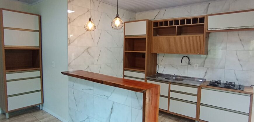 Casa de dois pavimentos na Rua João Aurich