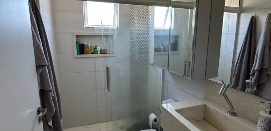 Apartamento finamente mobiliado