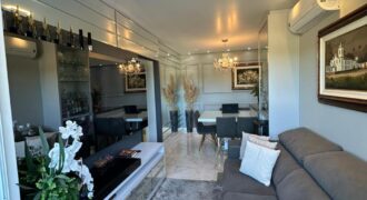 Apartamento finamente mobiliado